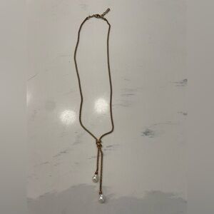 Elegant Gold Necklace with Pearl Pendant